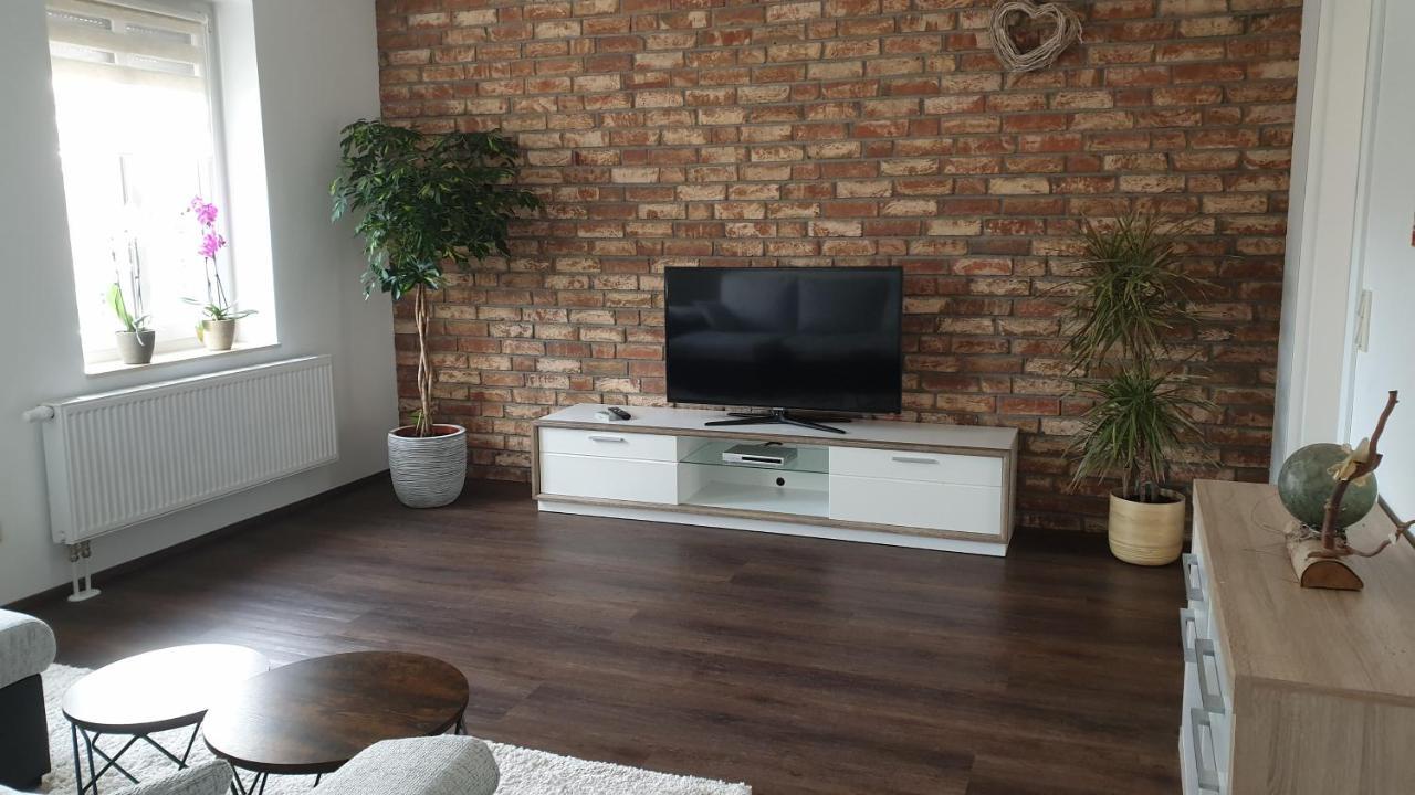Seensucht & Urlaubstraeume, Ferienwohnung "Seerose" Grossraeschen Buitenkant foto