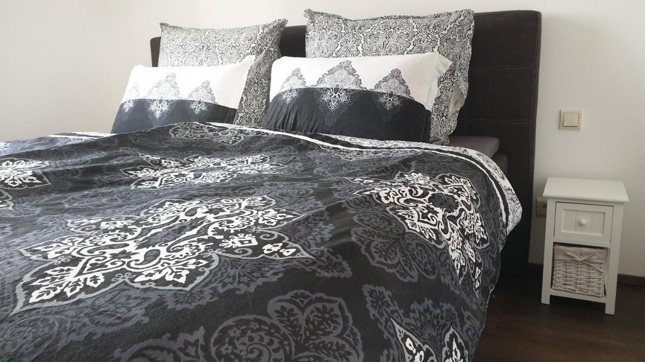 Seensucht & Urlaubstraeume, Ferienwohnung "Seerose" Grossraeschen Buitenkant foto