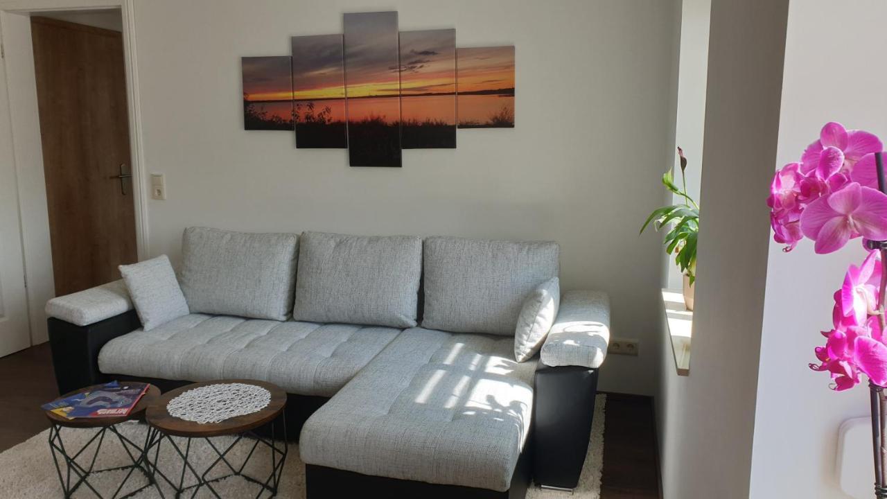 Seensucht & Urlaubstraeume, Ferienwohnung "Seerose" Grossraeschen Buitenkant foto