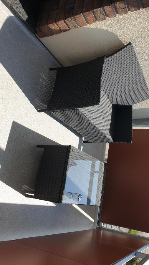 Seensucht & Urlaubstraeume, Ferienwohnung "Seerose" Grossraeschen Buitenkant foto